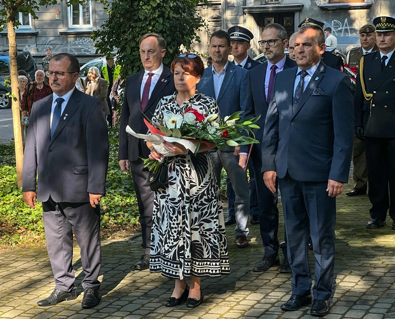 Cieszyńskie obchody 86. rocznicy wybuchu II Wojny Światowej oraz Dnia Weterana
